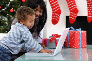Illustration for article titled 5 Gift Alternatives so You’ll Spend #Not1Dime This Holiday